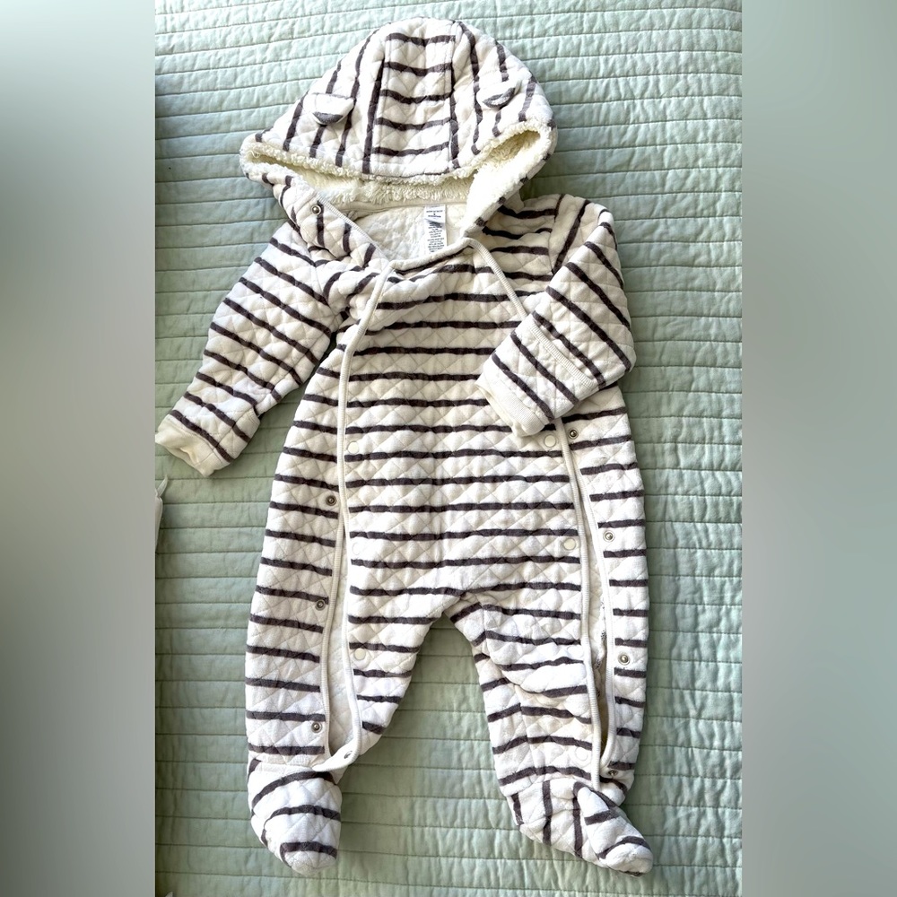 Nordstrom Bunting suit 9 months